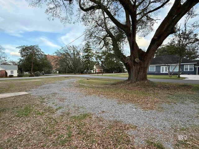 401 Hall Avenue, Bay Minette, AL 36507