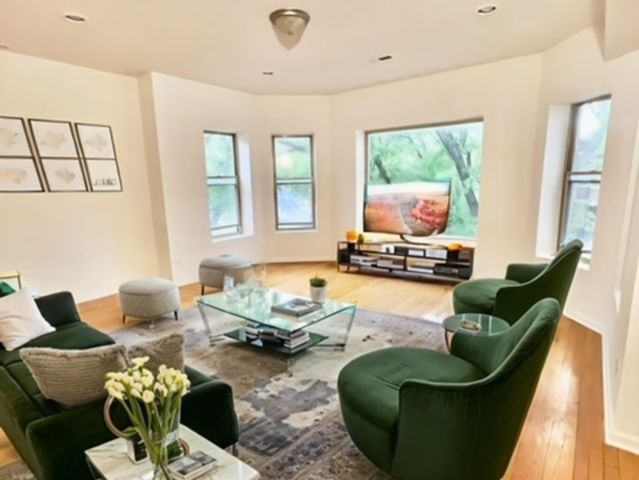 6945 S Dorchester Avenue 2S, Chicago, IL 60637