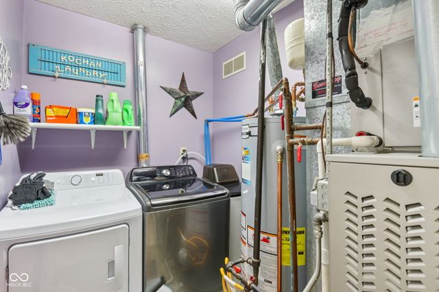 616 Sugar Maple Lane, Mooresville, IN 46158