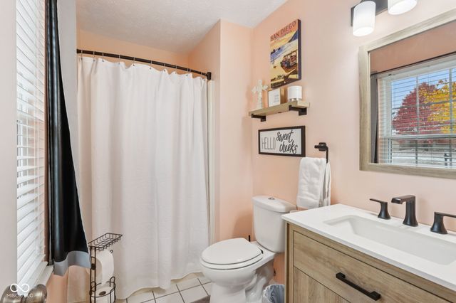 616 Sugar Maple Lane, Mooresville, IN 46158