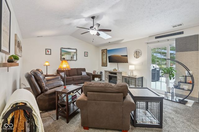 616 Sugar Maple Lane, Mooresville, IN 46158