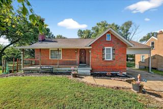 2255 N Warson Road, St Louis, MO 63114