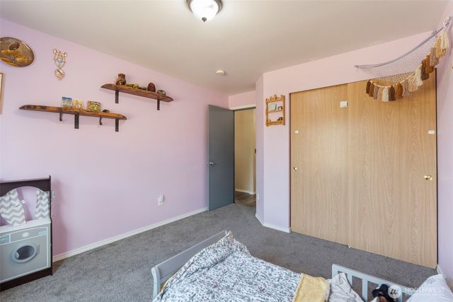 2708 180th Street E, Tacoma, WA 98445