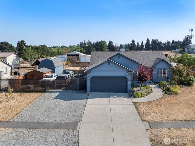 2708 180th Street E, Tacoma, WA 98445
