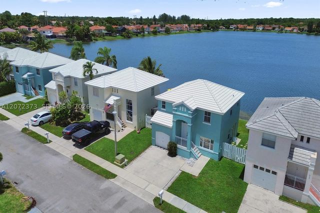 6733 Bayfront Dr, Margate, FL 33063