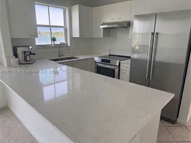 6733 Bayfront Dr, Margate, FL 33063