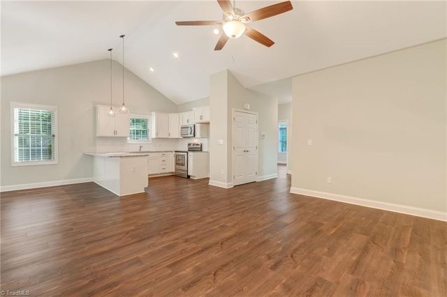 2222 St James Drive, Reidsville, NC 27320