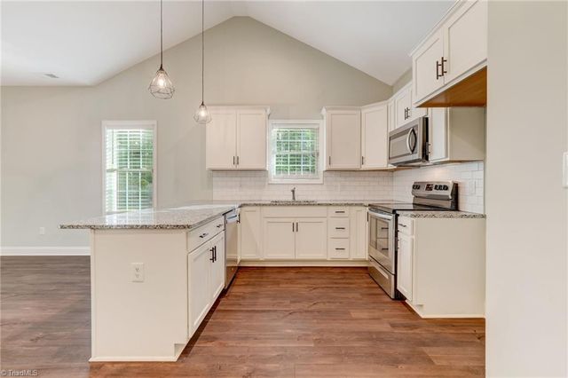 2222 St James Drive, Reidsville, NC 27320