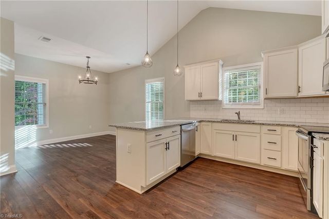 2222 St James Drive, Reidsville, NC 27320
