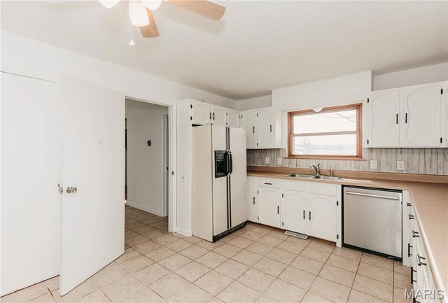 40255 Maries Road 634 Road, Dixon, MO 65459