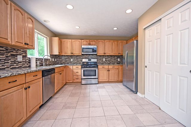 2933 Holly Hill Drive, Burlington, KY 41005