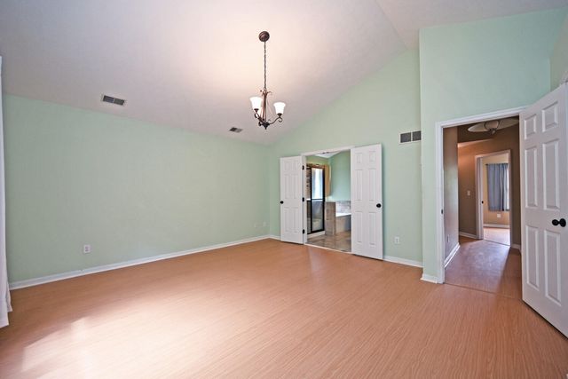2933 Holly Hill Drive, Burlington, KY 41005