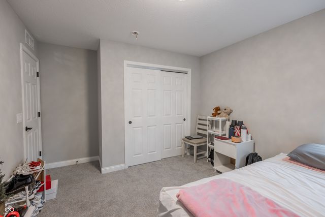 8910 Howlett Lane, Indianapolis, IN 46259