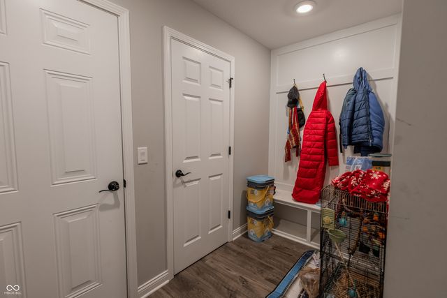 8910 Howlett Lane, Indianapolis, IN 46259