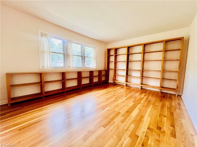 4602 Ramblewood Drive, Greensboro, NC 27406