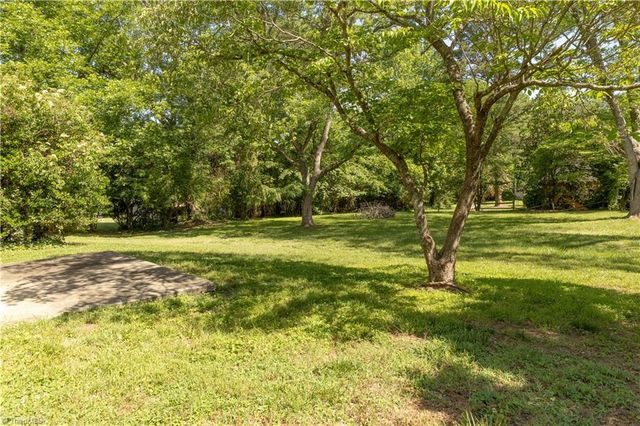 4602 Ramblewood Drive, Greensboro, NC 27406