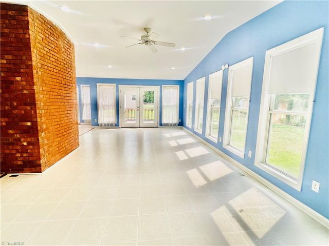 4602 Ramblewood Drive, Greensboro, NC 27406