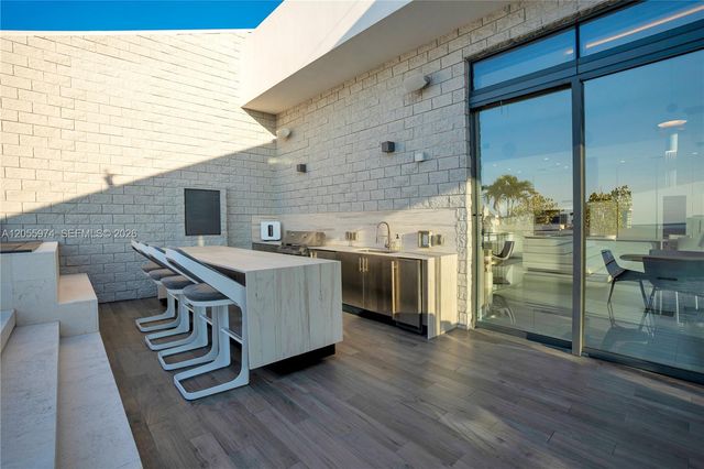 88 SW 7th Street PH 4303, Miami, FL 33130