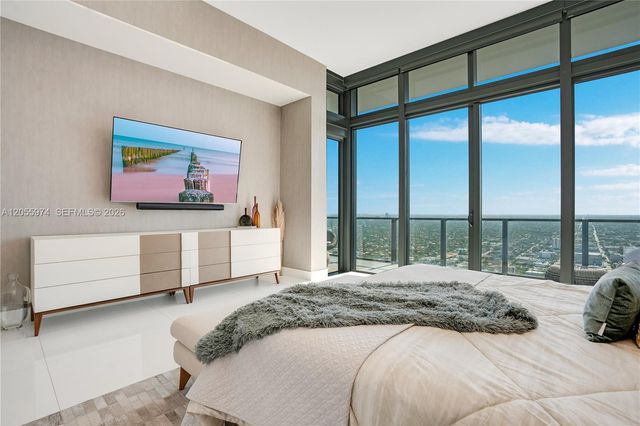 88 SW 7th Street PH 4303, Miami, FL 33130