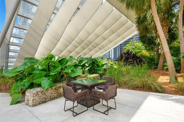88 SW 7th Street PH 4303, Miami, FL 33130