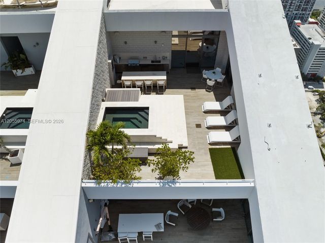 88 SW 7th Street PH 4303, Miami, FL 33130