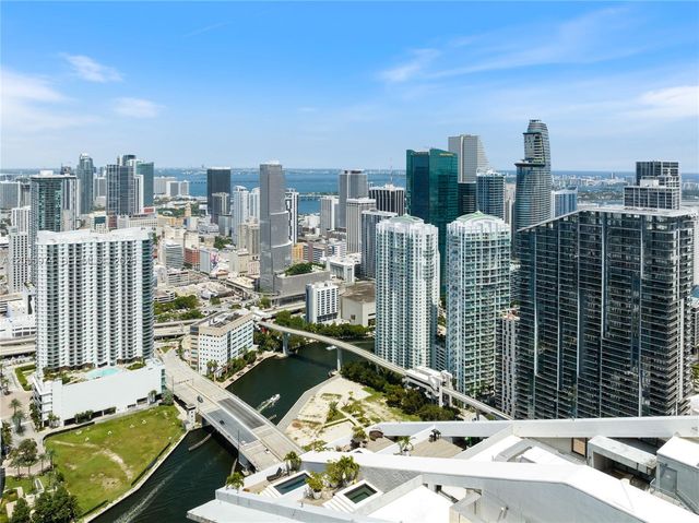 88 SW 7th Street PH 4303, Miami, FL 33130