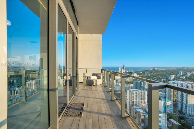 88 SW 7th Street PH 4303, Miami, FL 33130