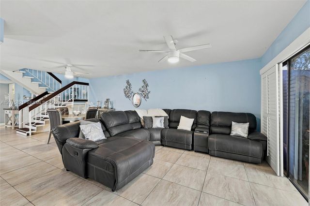 958 Mockingbird Lane 513, Plantation, FL 33324