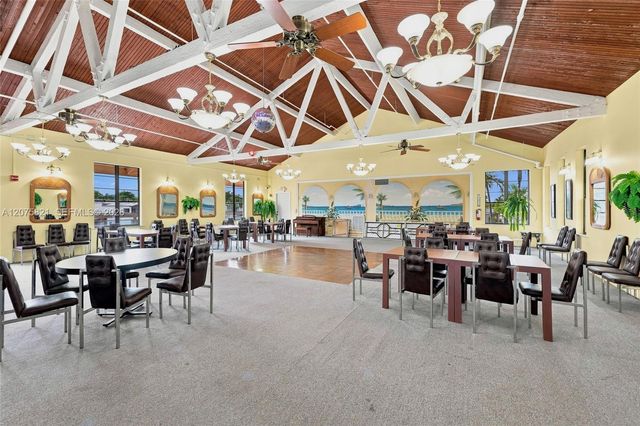 958 Mockingbird Lane 513, Plantation, FL 33324