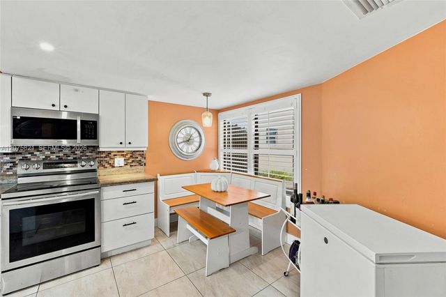958 Mockingbird Lane 513, Plantation, FL 33324