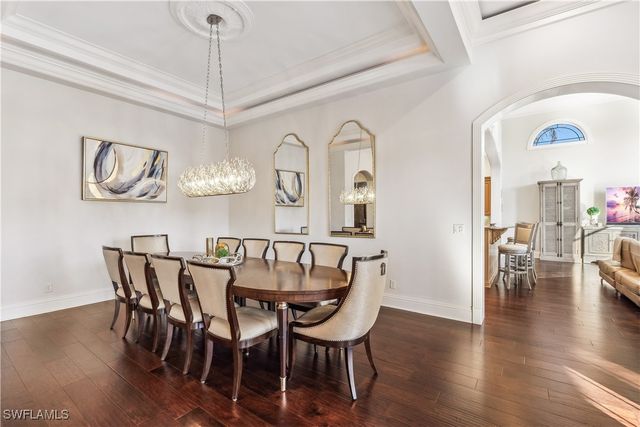 280 Egret AVE, Naples, FL 34108