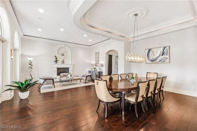 280 Egret AVE, Naples, FL 34108