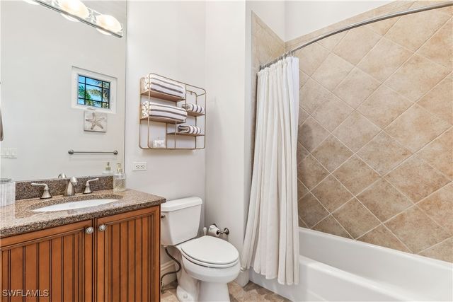 280 Egret AVE, Naples, FL 34108