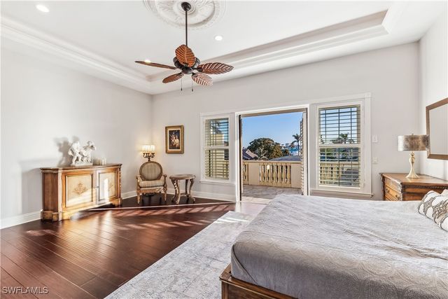 280 Egret AVE, Naples, FL 34108