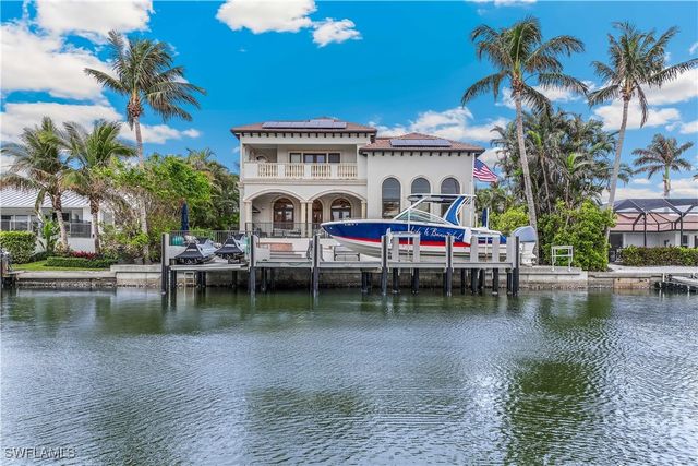 280 Egret AVE, Naples, FL 34108