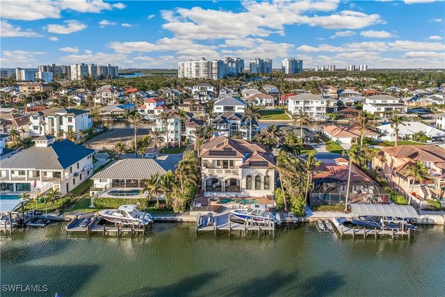 280 Egret AVE, Naples, FL 34108