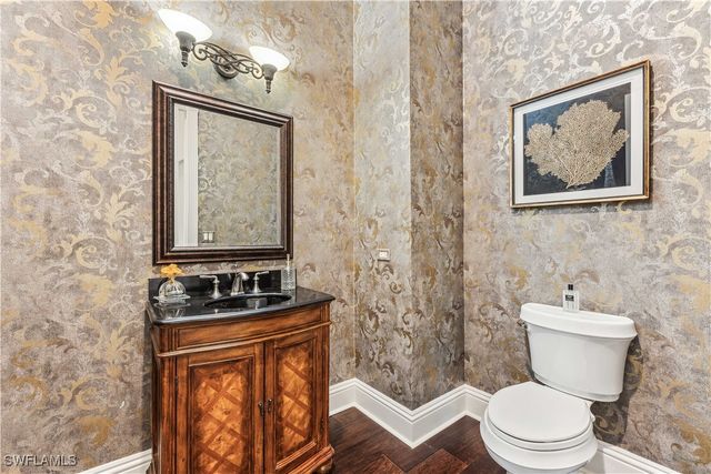 280 Egret AVE, Naples, FL 34108