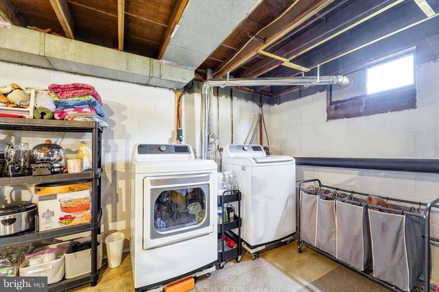 445 E MOYER RD, Pottstown, PA 19464