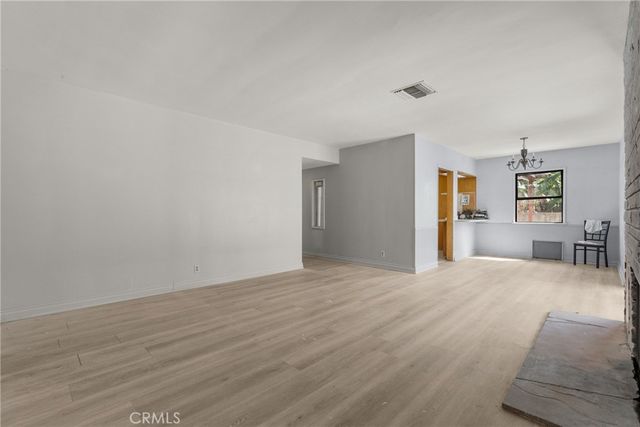 7229 De Celis, Van Nuys, CA 91406