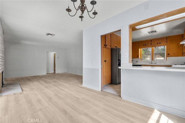 7229 De Celis, Van Nuys, CA 91406