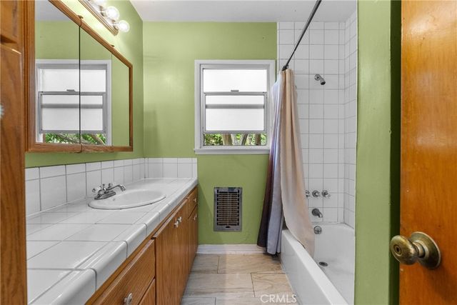 7229 De Celis, Van Nuys, CA 91406