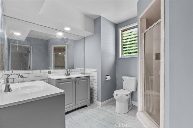 7229 De Celis, Van Nuys, CA 91406