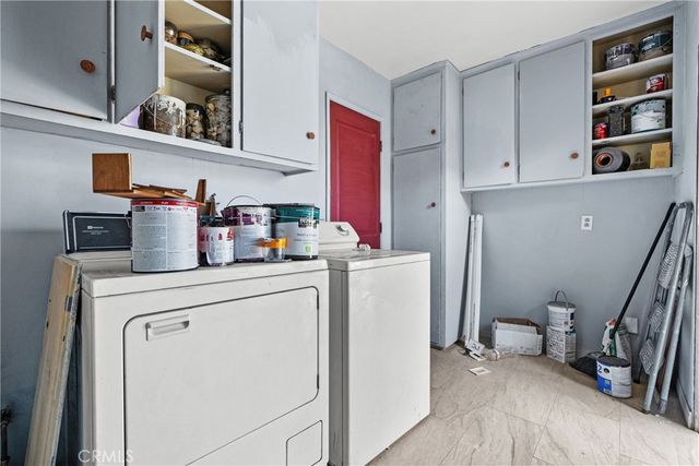 7229 De Celis, Van Nuys, CA 91406