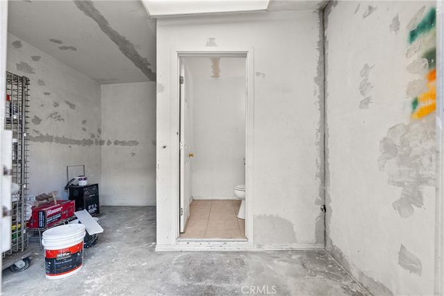 7229 De Celis, Van Nuys, CA 91406