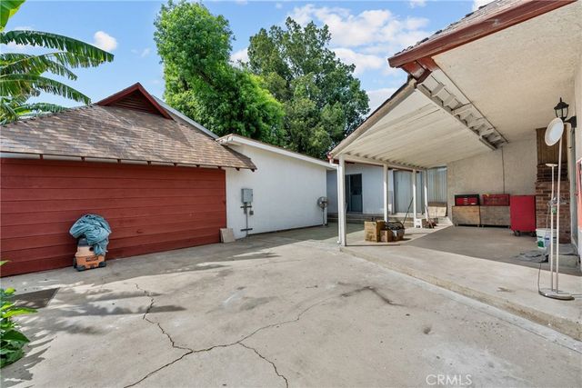 7229 De Celis, Van Nuys, CA 91406