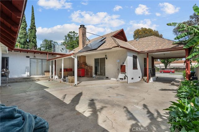 7229 De Celis, Van Nuys, CA 91406