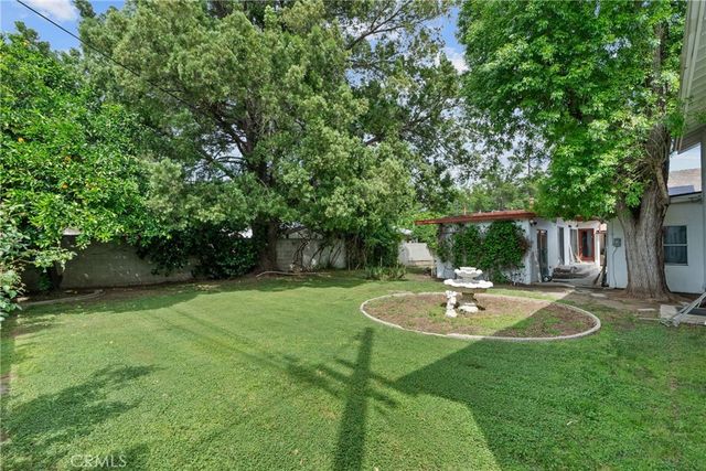 7229 De Celis, Van Nuys, CA 91406