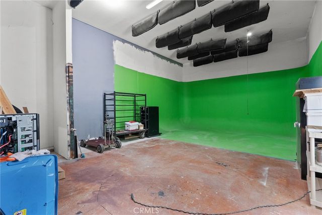 7229 De Celis, Van Nuys, CA 91406