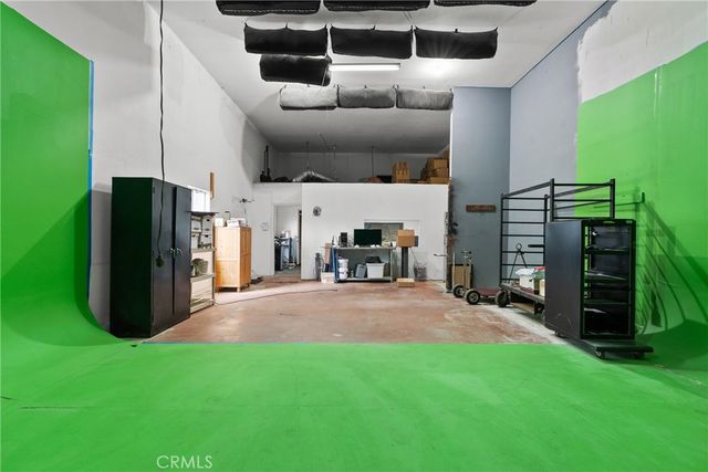 7229 De Celis, Van Nuys, CA 91406