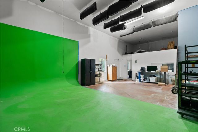 7229 De Celis, Van Nuys, CA 91406